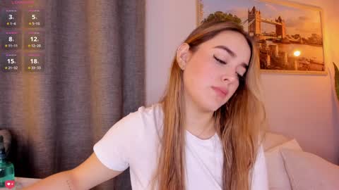 Mia White  online show from January 25, 12:37 pm