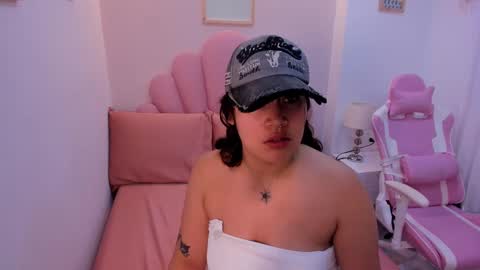 mia_yeager online show from September 22, 4:36 am