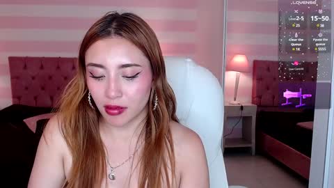 Mia online show from January 24, 6:14 pm