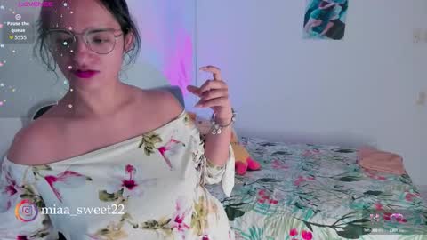 Snapshot of miaa_sotto chatting on October 8, 4:32 am Maria Fernanda online show from October 8, 4:32 am