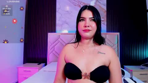 Miaa Farrel online show from September 11, 7:25 pm