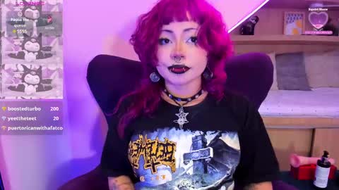 Snapshot of miaamane chatting on February 11, 3:40 pm Mia online show from February 11, 3:40 pm