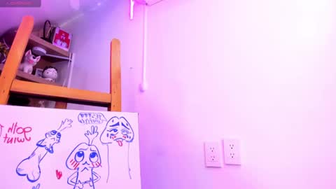 Snapshot of miaamane chatting on February 14, 4:09 pm Mia online show from February 14, 4:09 pm