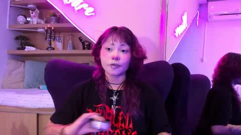 Snapshot of miaamane chatting on March 12, 12:36 pm Mia online show from March 12, 12:36 pm