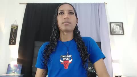 MiaCoock online show from November 7, 1:55 pm