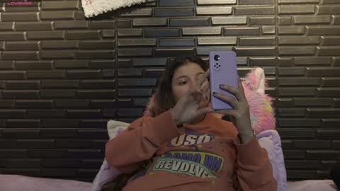 Snapshot of miadimota chatting on December 28, 4:41 am Mia online show from December 28, 4:41 am