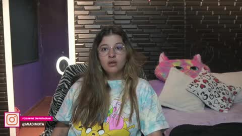 Snapshot of miadimota chatting on February 23, 2:18 am Mia online show from February 23, 2:18 am