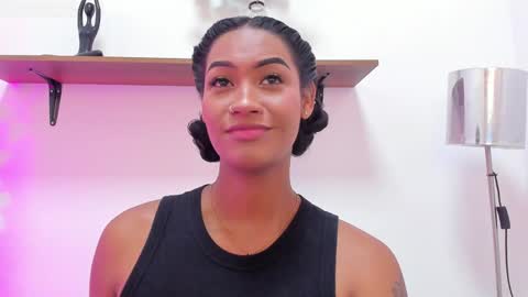 Call me Mia online show from December 18, 2:49 pm