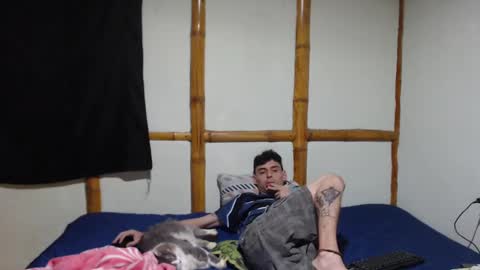 Mia  Sam online show from February 7, 8:31 pm