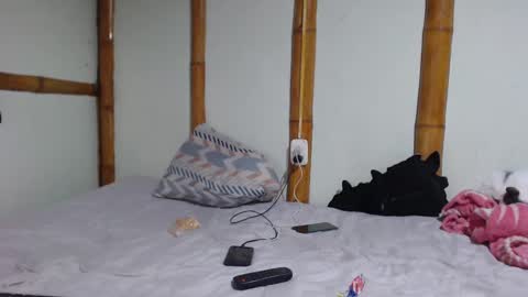 Mia  Sam online show from March 2, 7:02 pm