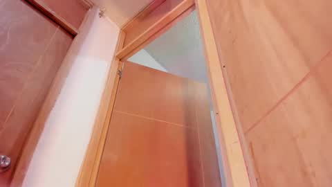 miakirshner_ online show from September 12, 2:11 am