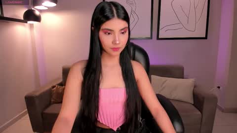 Snapshot of mialaurence_ chatting on October 23, 7:34 pm Call me Mia online show from October 23, 7:34 pm