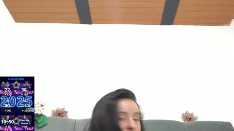 Snapshot of miamackleyn_ chatting on January 9, 4:17 pm MIA online show from January 9, 4:17 pm