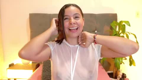 Snapshot of miamackleyn_ chatting on September 29, 12:54 pm MIA online show from September 29, 12:54 pm