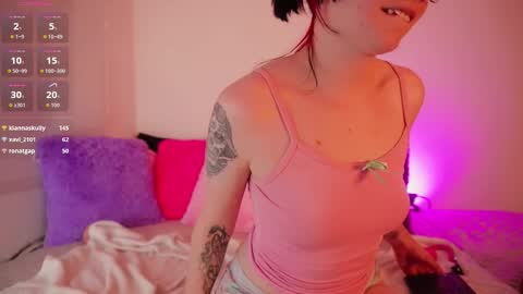 miami_18 online show from November 12, 12:55 am