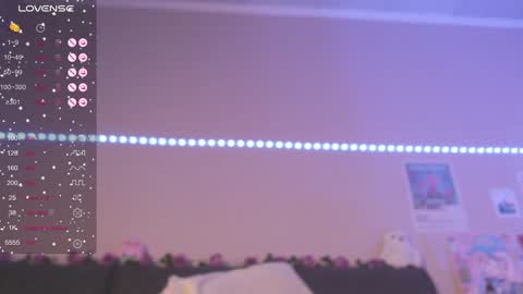 Mia online show from January 28, 2:53 pm