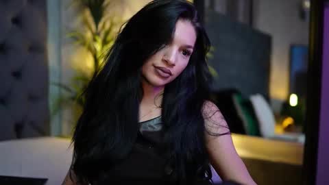  Miami  online show from October 1, 6:03 pm