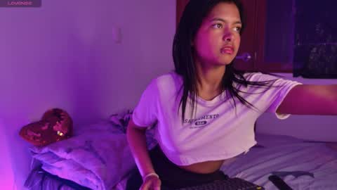 Mia Miller online show from November 6, 11:59 pm