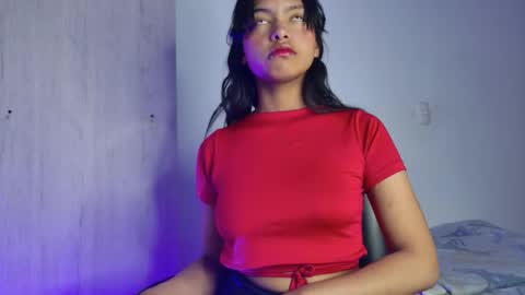 Mia Miller online show from November 26, 1:06 am