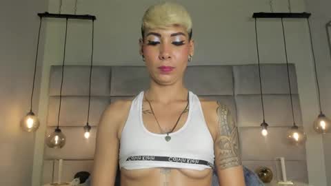 Snapshot of miamorgann chatting on January 18, 10:17 pm Mia Morgann online show from January 18, 10:17 pm