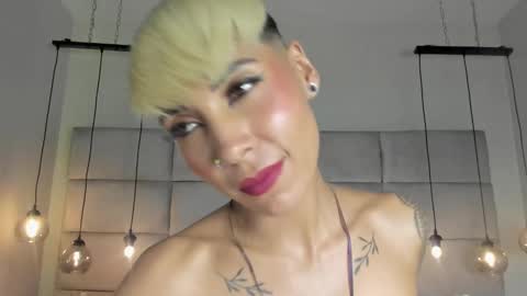 Snapshot of miamorgann chatting on January 19, 7:04 pm Mia Morgann online show from January 19, 7:04 pm