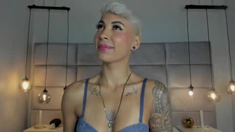 Snapshot of miamorgann chatting on February 2, 12:02 pm Mia Morgann online show from February 2, 12:02 pm