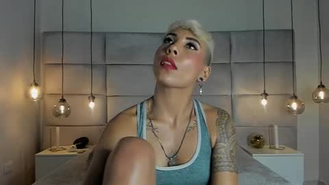 Snapshot of miamorgann chatting on February 8, 3:21 pm Mia Morgann online show from February 8, 3:21 pm