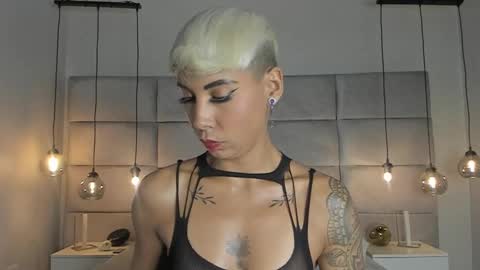 Snapshot of miamorgann chatting on February 9, 7:19 pm Mia Morgann online show from February 9, 7:19 pm