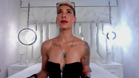 Snapshot of miamorgann chatting on February 21, 5:31 pm Mia Morgann online show from February 21, 5:31 pm