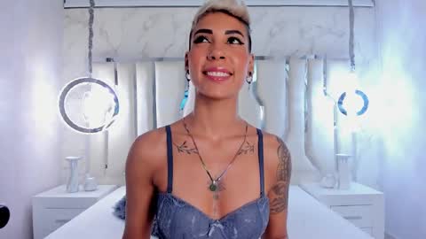 Snapshot of miamorgann chatting on February 22, 2:19 pm Mia Morgann online show from February 22, 2:19 pm