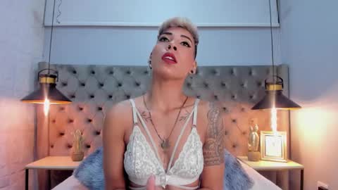 Snapshot of miamorgann chatting on March 4, 2:10 pm Mia Morgann online show from March 4, 2:10 pm