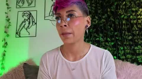 Snapshot of miamorgann chatting on October 29, 2:41 pm Mia Morgann online show from October 29, 2:41 pm