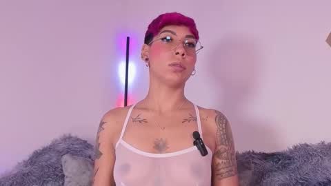 Snapshot of miamorgann chatting on December 1, 12:32 pm Mia Morgann online show from December 1, 12:32 pm