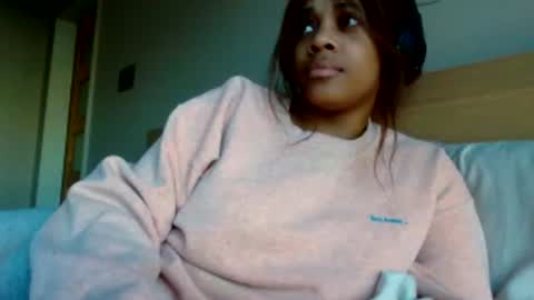 MiaMuffn online show from December 13, 1:22 pm