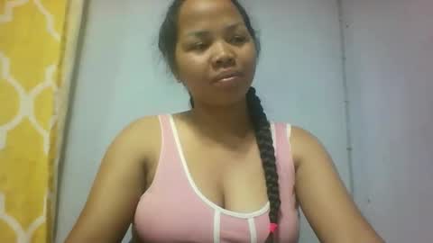 miarii online show from November 6, 4:41 pm