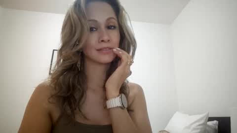 Snapshot of miasiren chatting on September 10, 2:17 pm miasiren online show from September 10, 2:17 pm