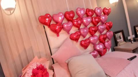 Mia online show from February 14, 12:19 am