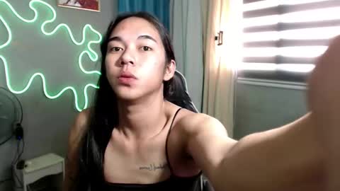 Mia online show from September 30, 7:57 am