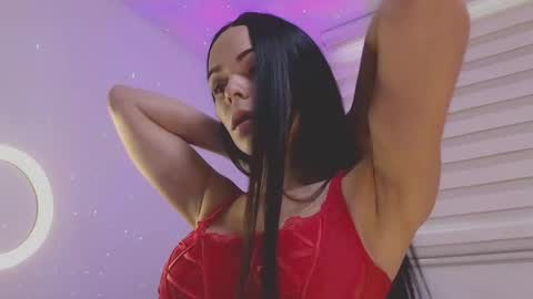 Mia online show from March 12, 3:51 pm