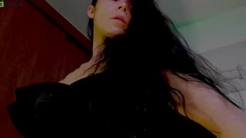 Mia online show from October 15, 12:49 pm