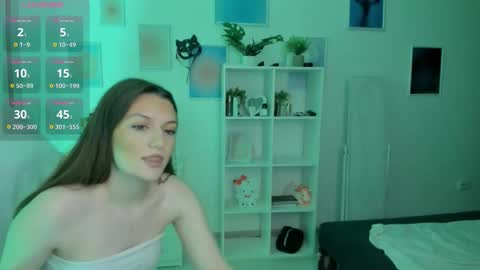 Mia online show from October 6, 3:26 am