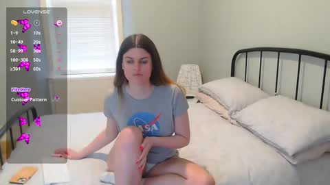 Mia  online show from February 17, 3:53 pm