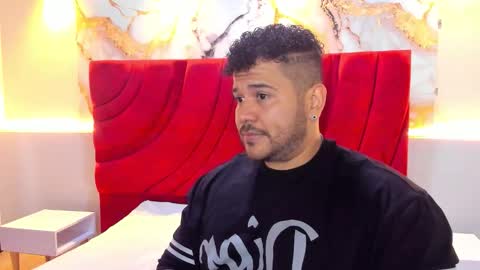 MICHAEL online show from November 1, 1:02 pm