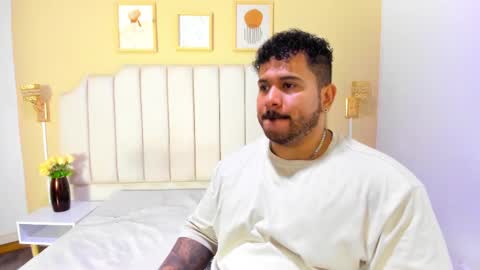 MICHAEL online show from November 7, 8:09 pm