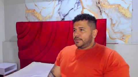 MICHAEL online show from November 18, 1:15 pm