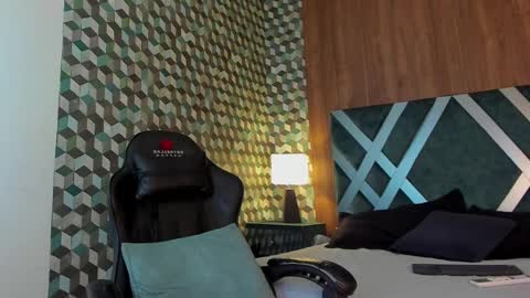 Michael Stevens online show from February 25, 5:25 pm