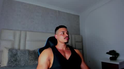 Michael online show from October 28, 4:49 am