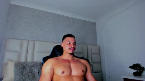 Michael online show from November 1, 8:27 am