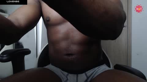 michael_thomsom online show from February 13, 12:32 pm