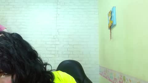 Snapshot of michael_twuis chatting on December 3, 2:25 am I AM MICHAEL online show from December 3, 2:25 am